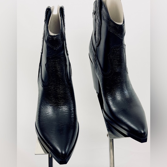 Marc Fisher LTD Black Embossed Gona Leather Pull on Western Boot Pointy … - Picture 10 of 15